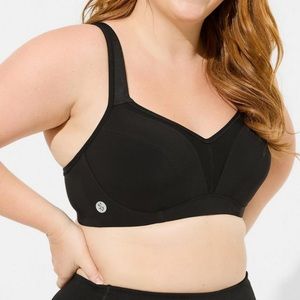Torrid Mid Impact Underwire Sports Bra Size 38H Black